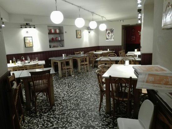 Hamburguesería Fray Juan Casco Antiguo